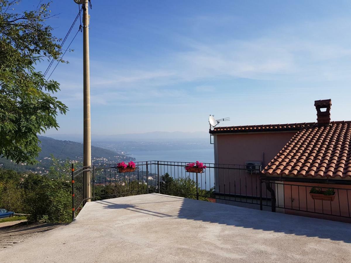 Villa House Anastazia With Spectacular View à Lovran Extérieur photo
